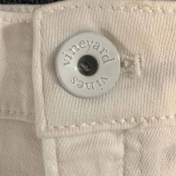 Vineyard Vines - White Jean Shorts - Size 30-NWT - Picture 4 of 9